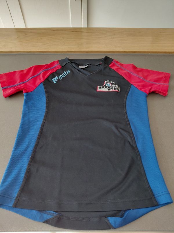 T-shirt Spaarnestad mt. 140.jpg